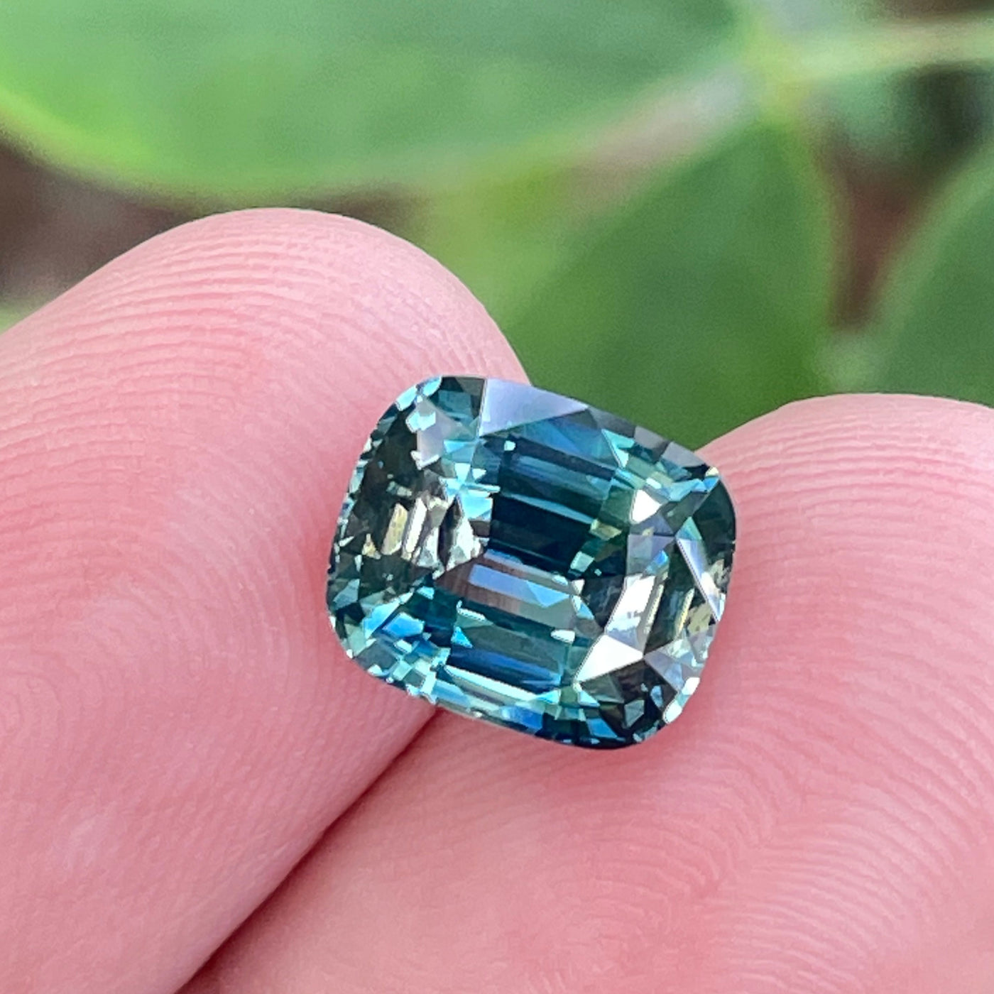 Peacock Sapphire  3.64 Ct