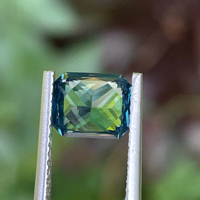 Fine unheated Teal Sapphire for bespoke enegament ring