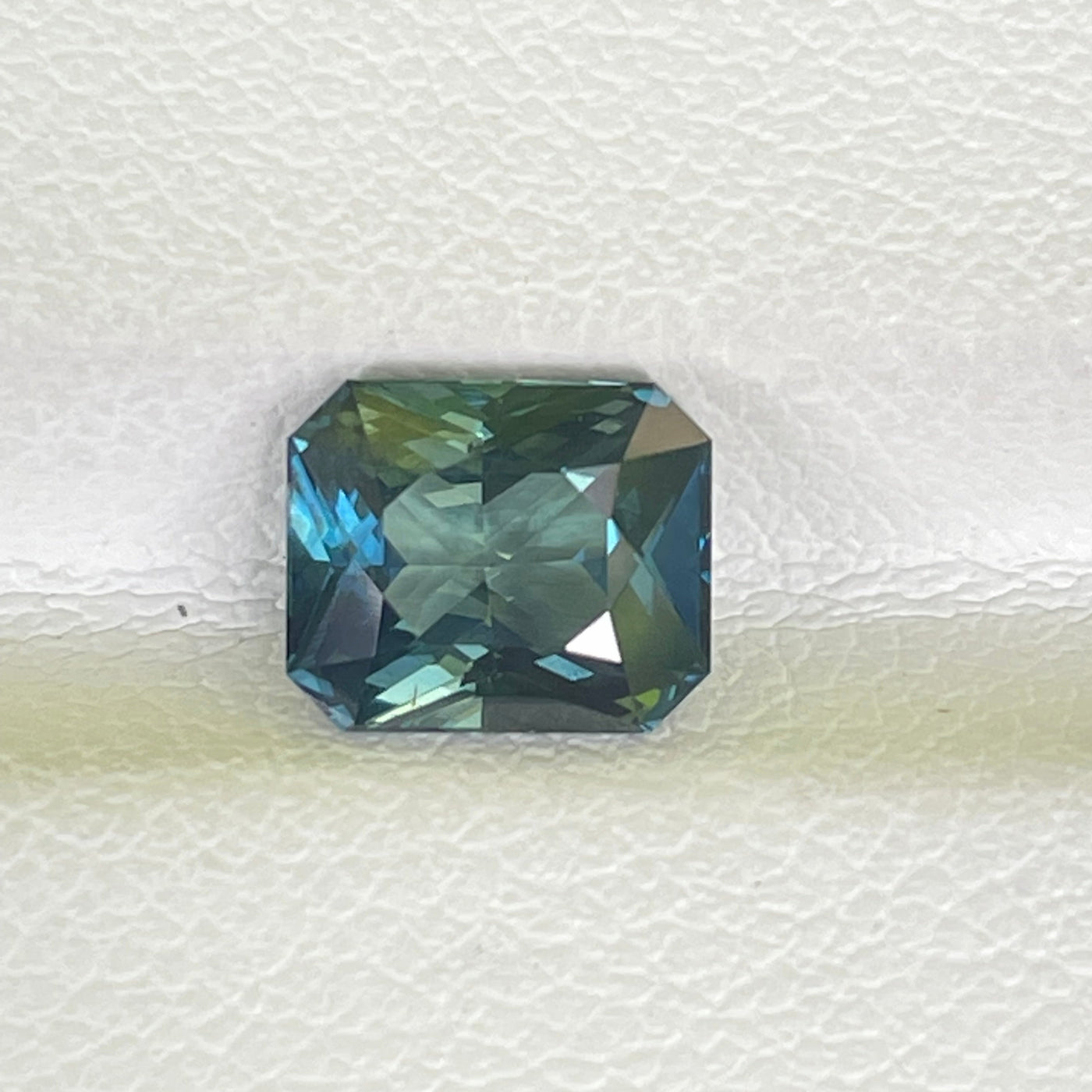 Fine unheated Teal Sapphire for bespoke enegament ring