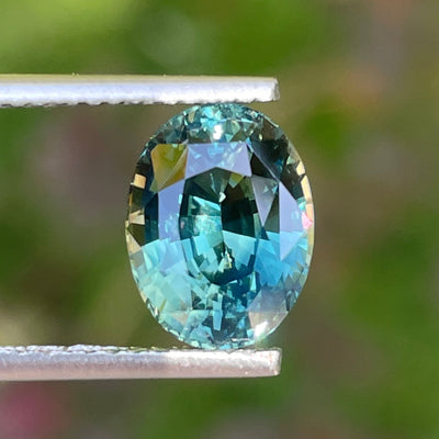Fine Teal Sapphire For Bespoke Engament ring and jewellry