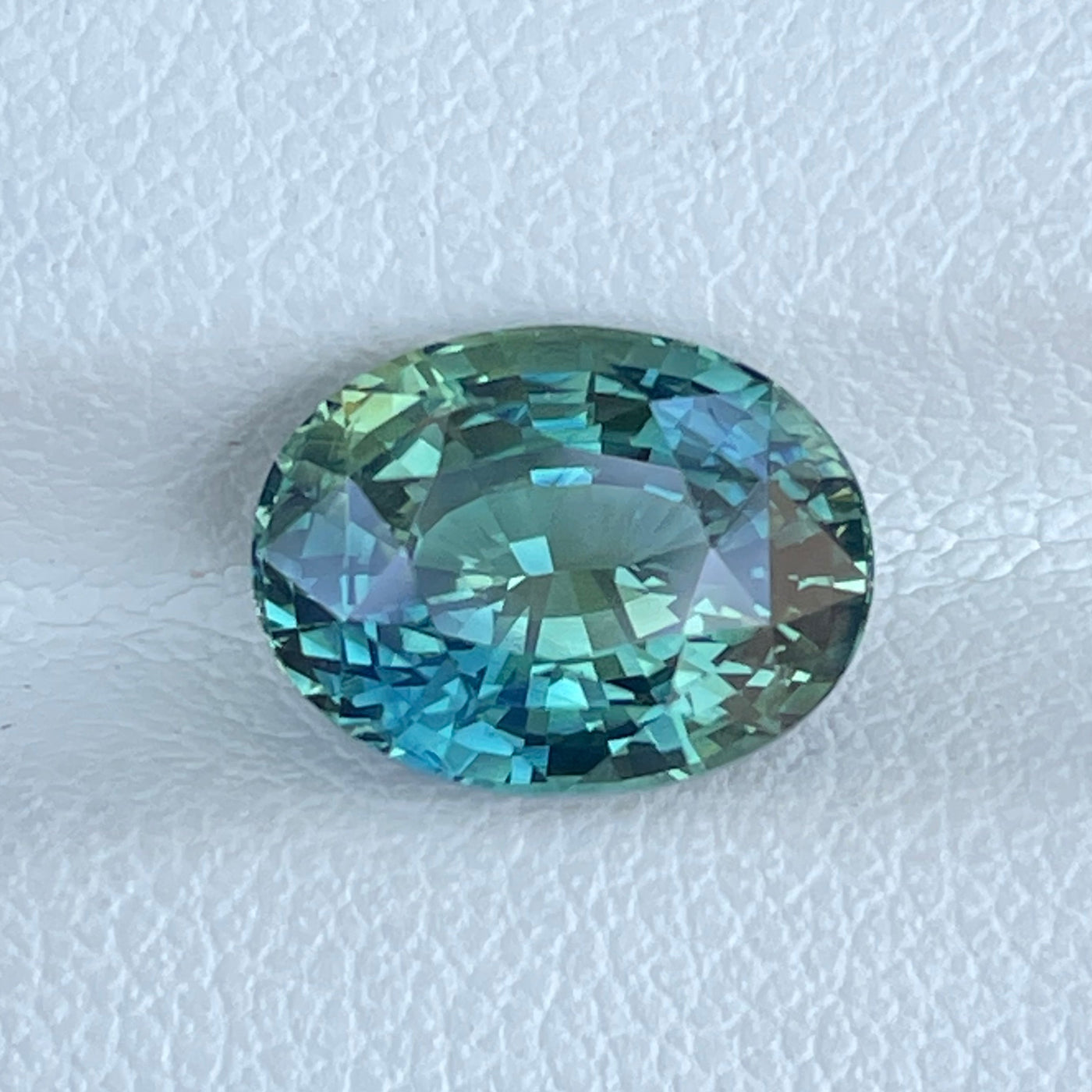 Fine Teal Sapphire For Bespoke Engament ring and jewellry