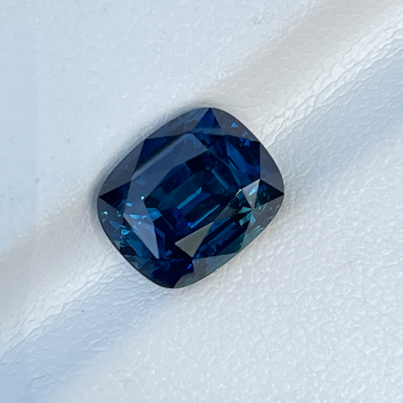 Blue Sapphire 4.15 Ct