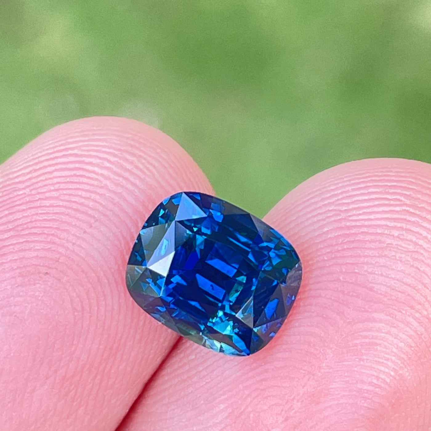 Blue Sapphire 4.15 Ct