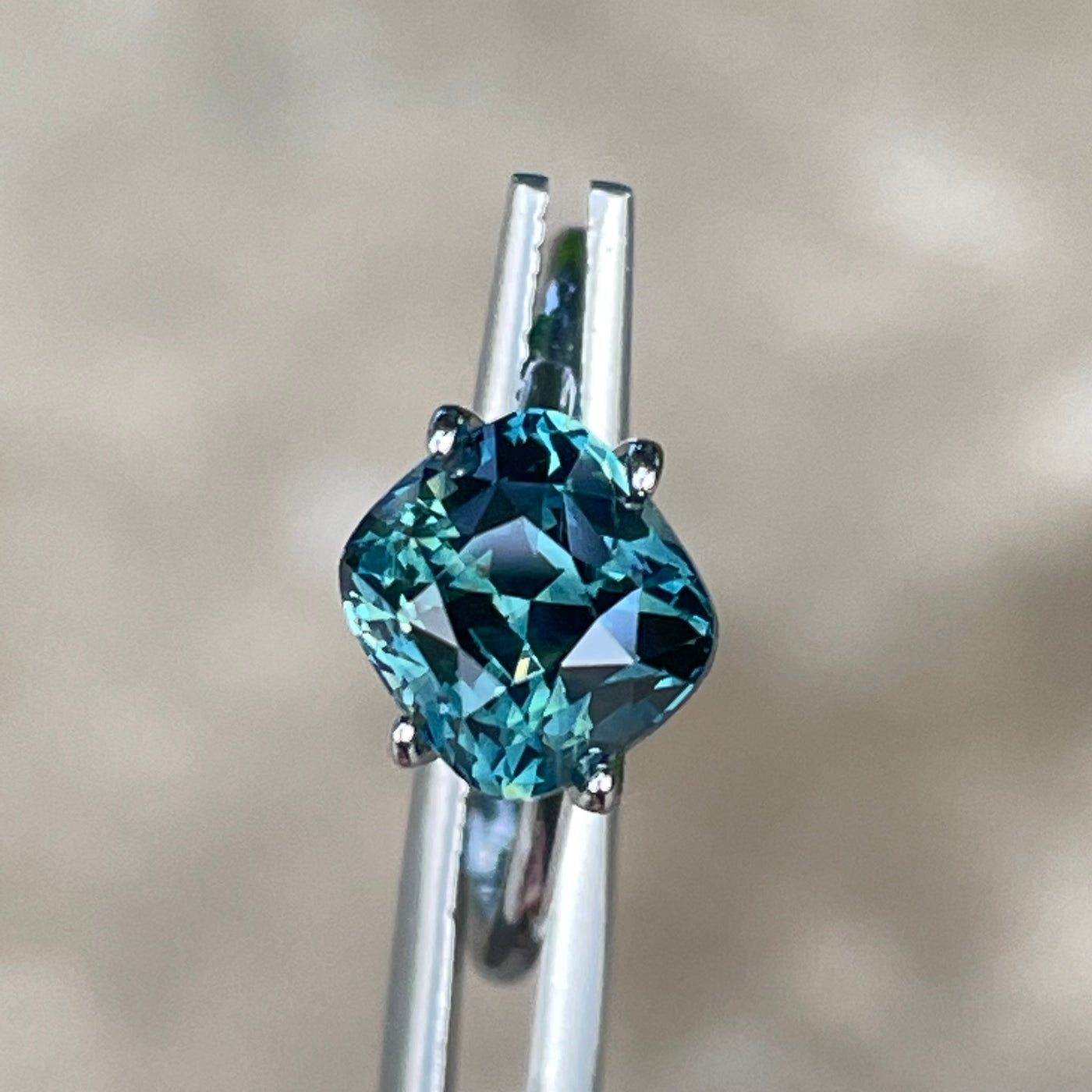 Teal Sapphire  3.54 Ct