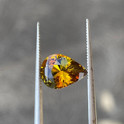 2.6ct Orange Sapphire for Bespoke Jewelry 