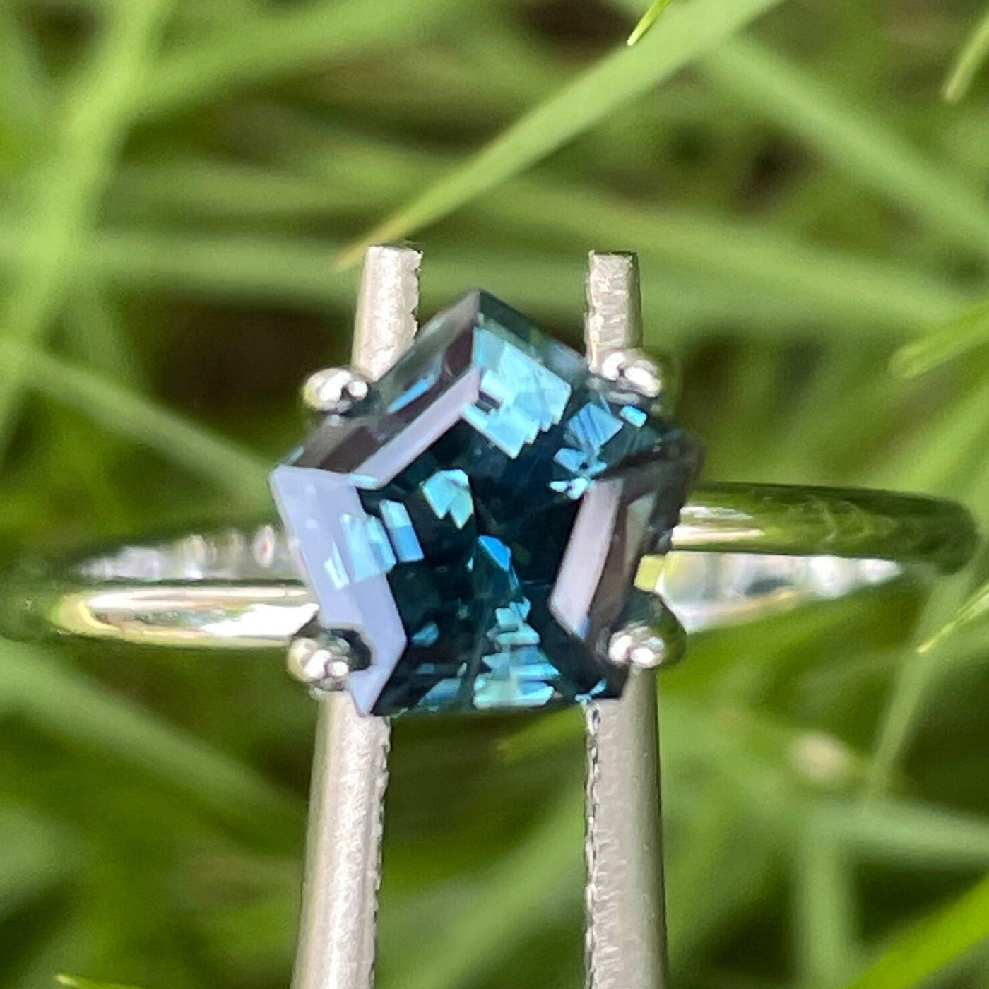 Teal Sapphire  1.58 Ct