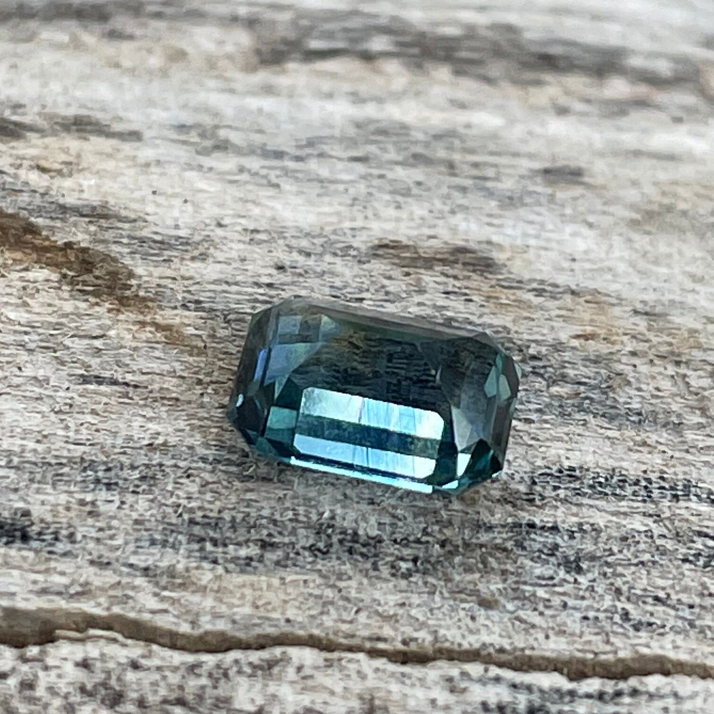 Teal Sapphire   1.12 Ct