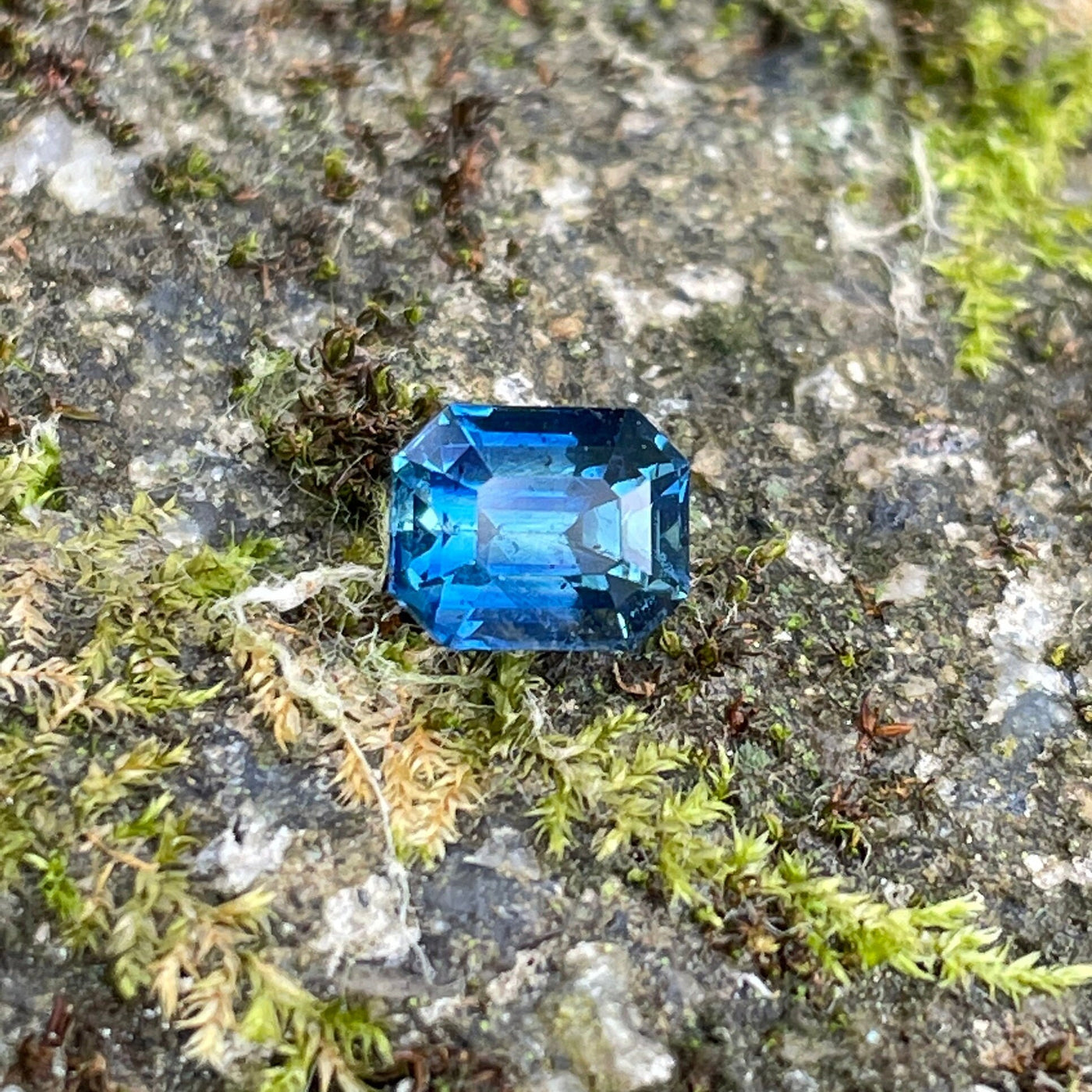 Teal Sapphire  1.10 Ct