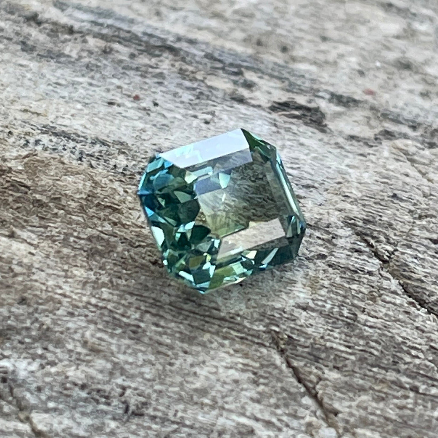 Parti Sapphire 1.05 Ct