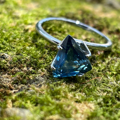 Teal Sapphire l 2.10 Ct l Trillion l 9.6x7.3x4.2mml Fine Sapphires Jewelry l Sapphire For  Engagement Ring l Madagascar