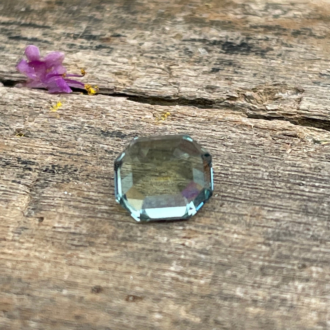 Green Sapphire 1.02 Ct