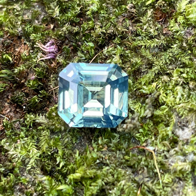 Teal Sapphire  1.25 Ct
