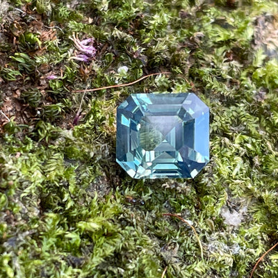 Teal Sapphire  1.25 Ct