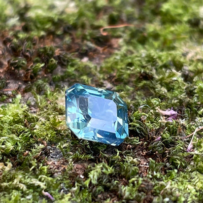 Teal Sapphire  1.25 Ct