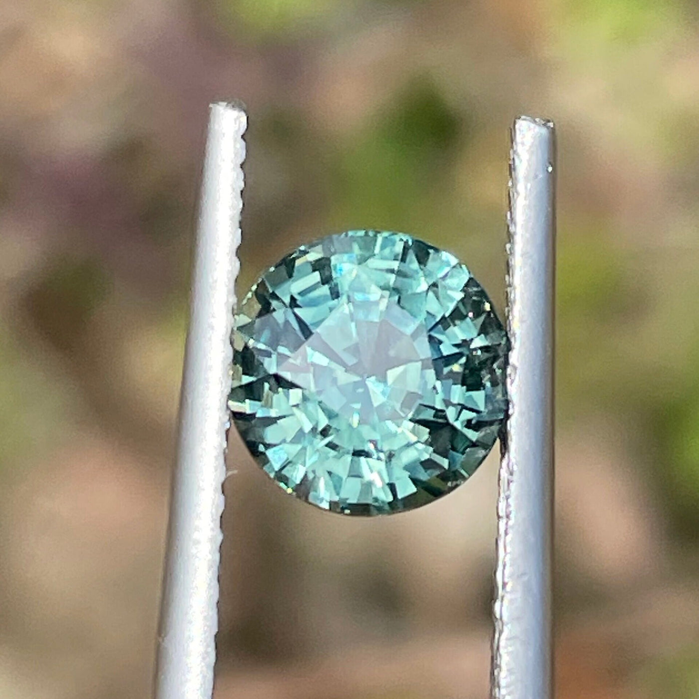Green Sapphire 2.50 Ct