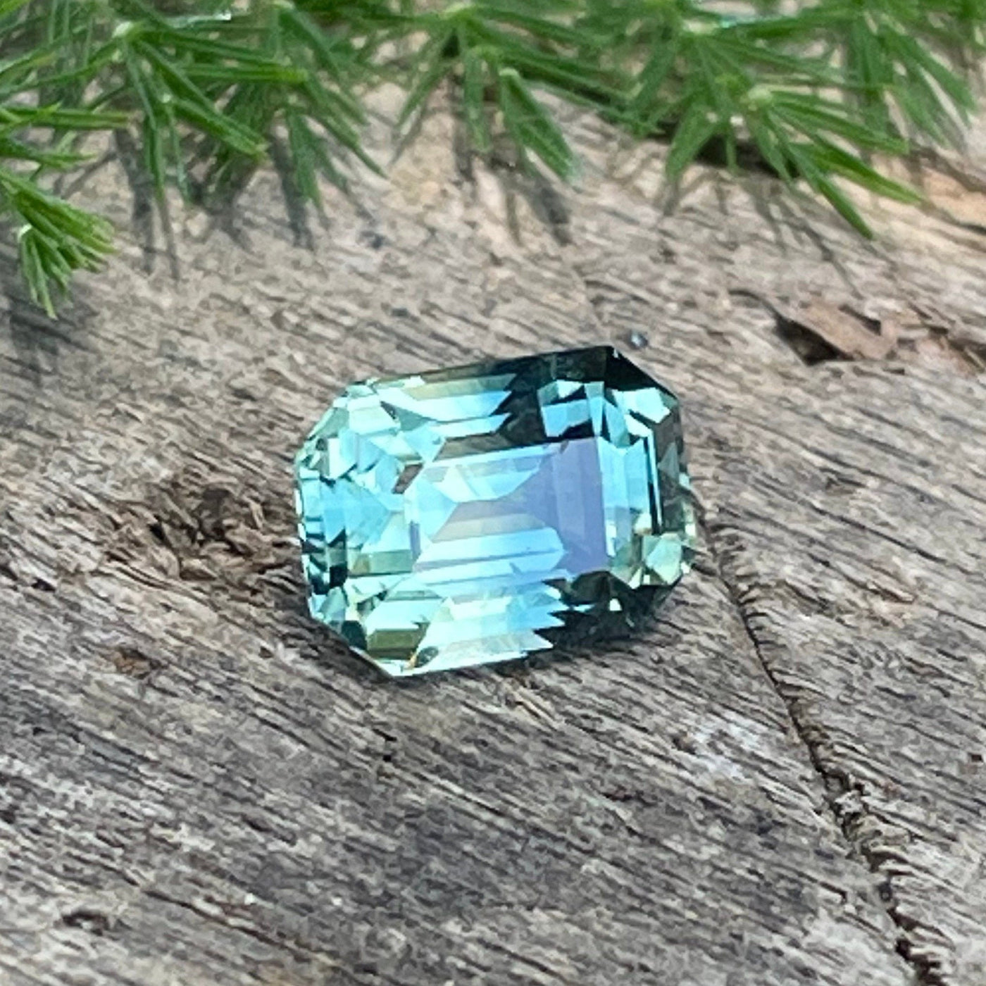 Parti Sapphire  1.15 Ct