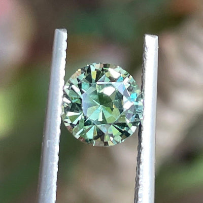 Green Sapphire  1.9 Ct