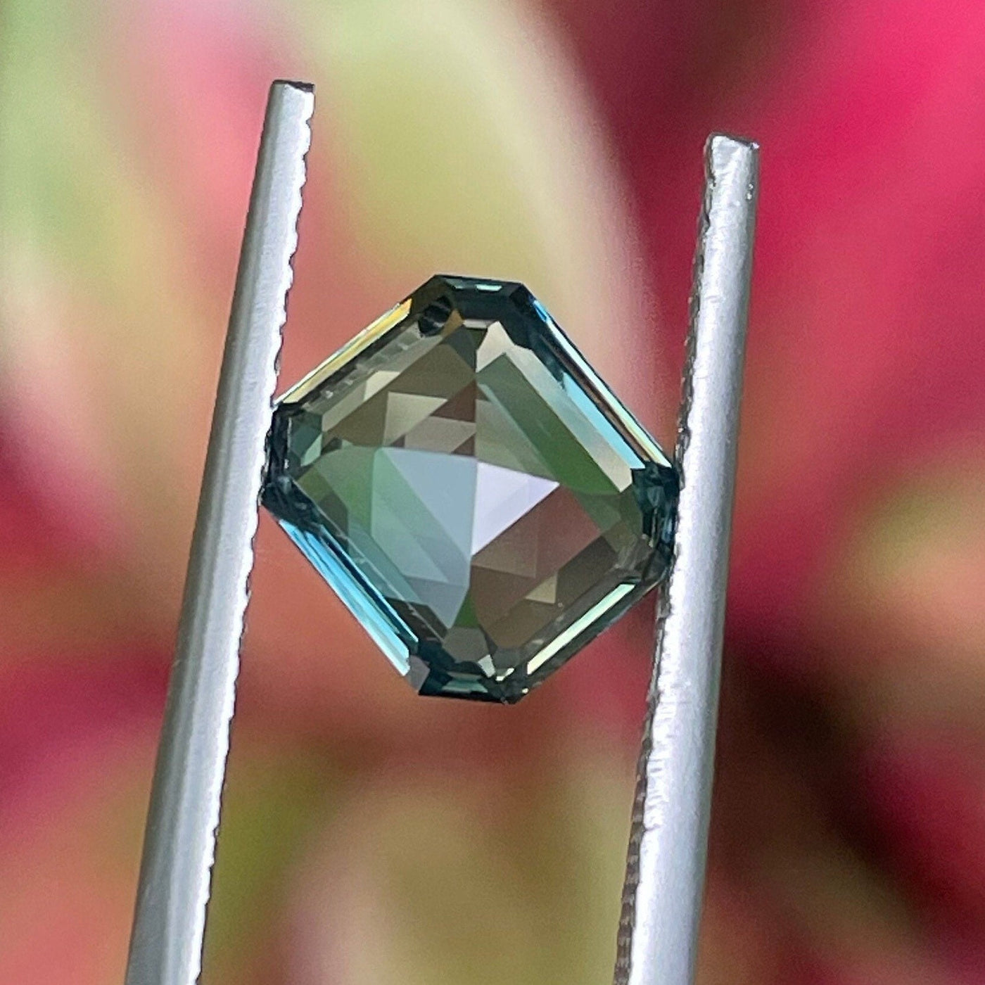 BICOLOR SAPPHIRE 3.0 CT