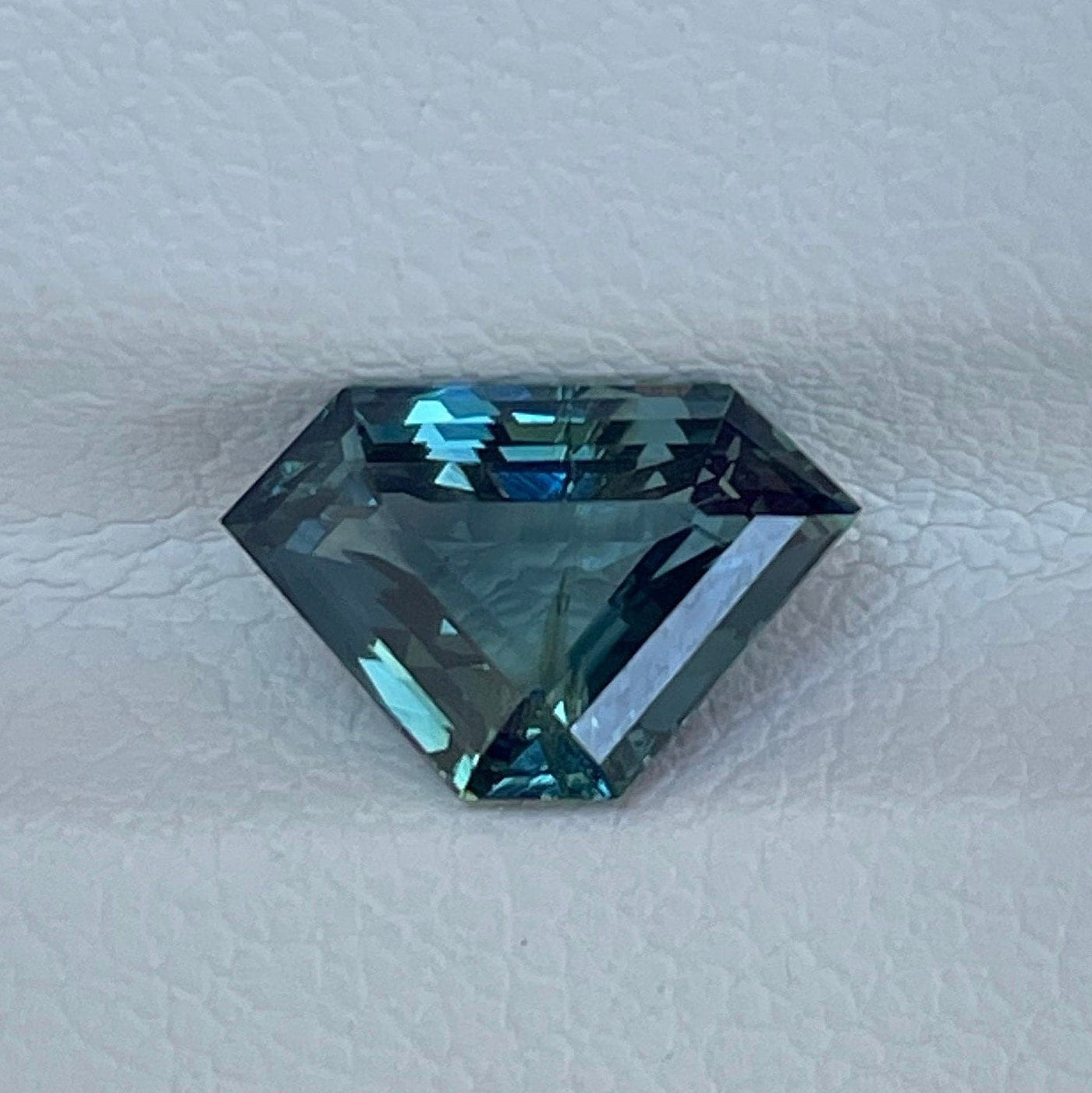 Teal Sapphire l 1.59 Ct l Trillion l 9.4x6x3.6mm l Madagascar l Eye Clean l Sapphire Engagement Ring l Natural Sapphires