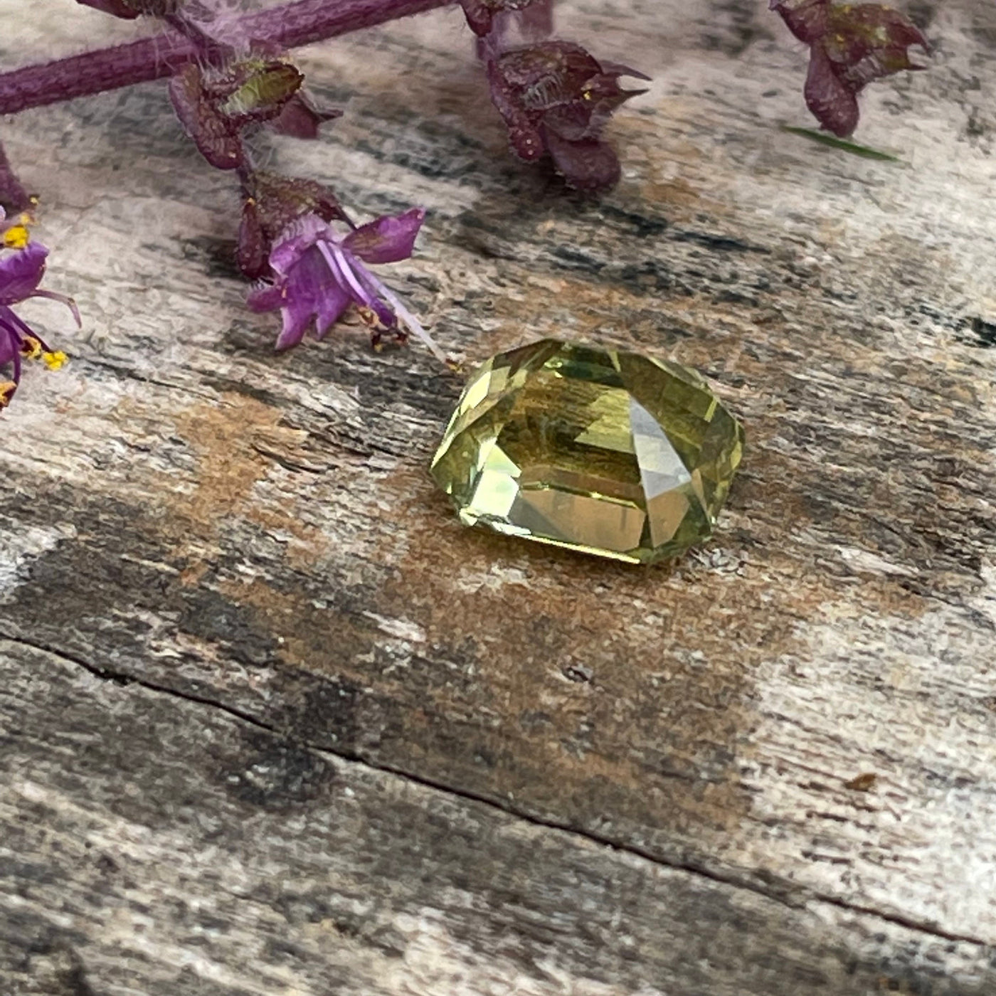 Yellow Sapphire l  0.85 Ct l Emerald l 5.5x4.2x4.1mm l Madagascar  l Sapphire For Engagement Ring l Natural Sapphires