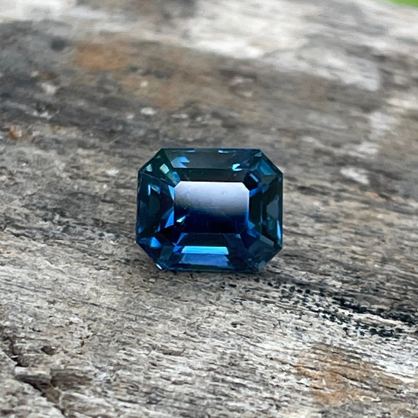 Teal Sapphire  1.05 Ct