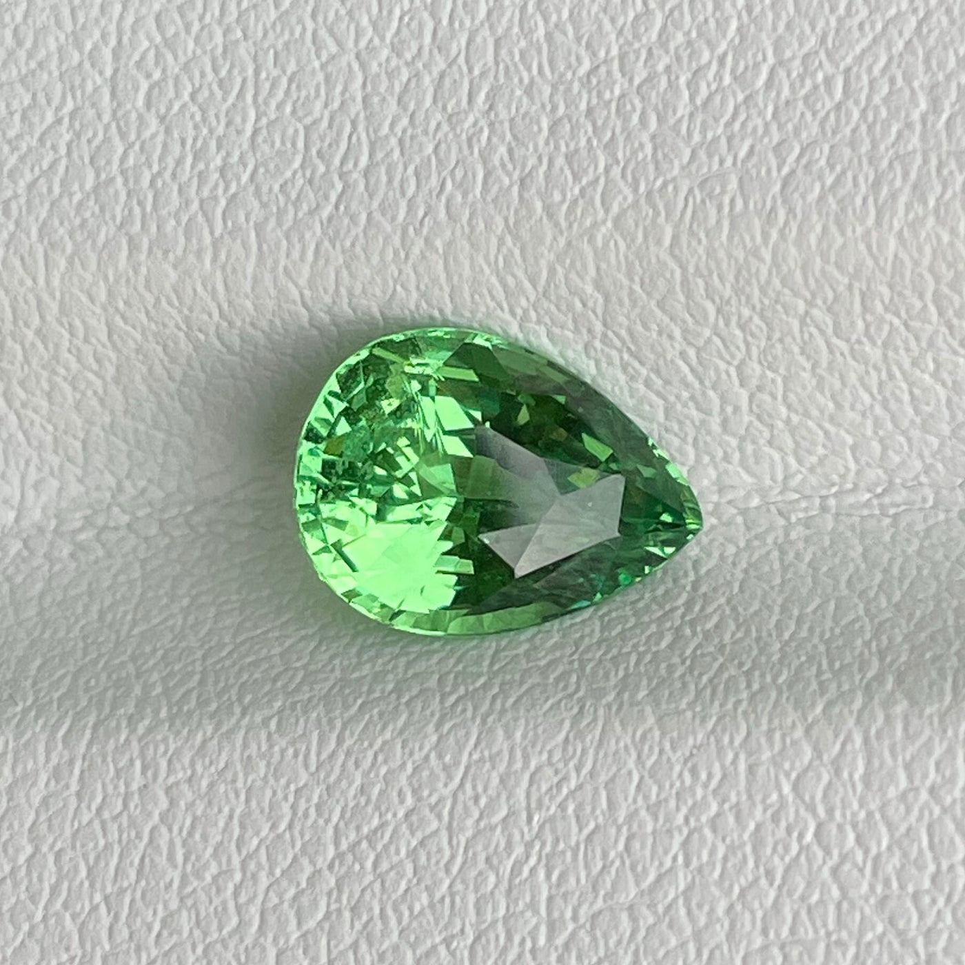 Tsavourite l 2.16 Ct l Pear l 9x6.6x5mm l Tanzania Tsavourite l Green Garnet l Natural l Engagement Ring l