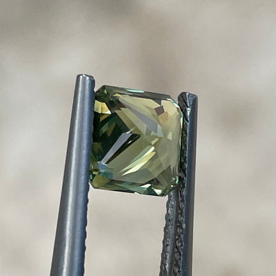 Parti Sapphire  2.29 Ct