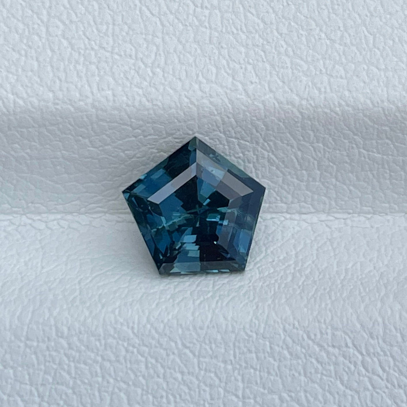 Teal Sapphire  1.58 Ct