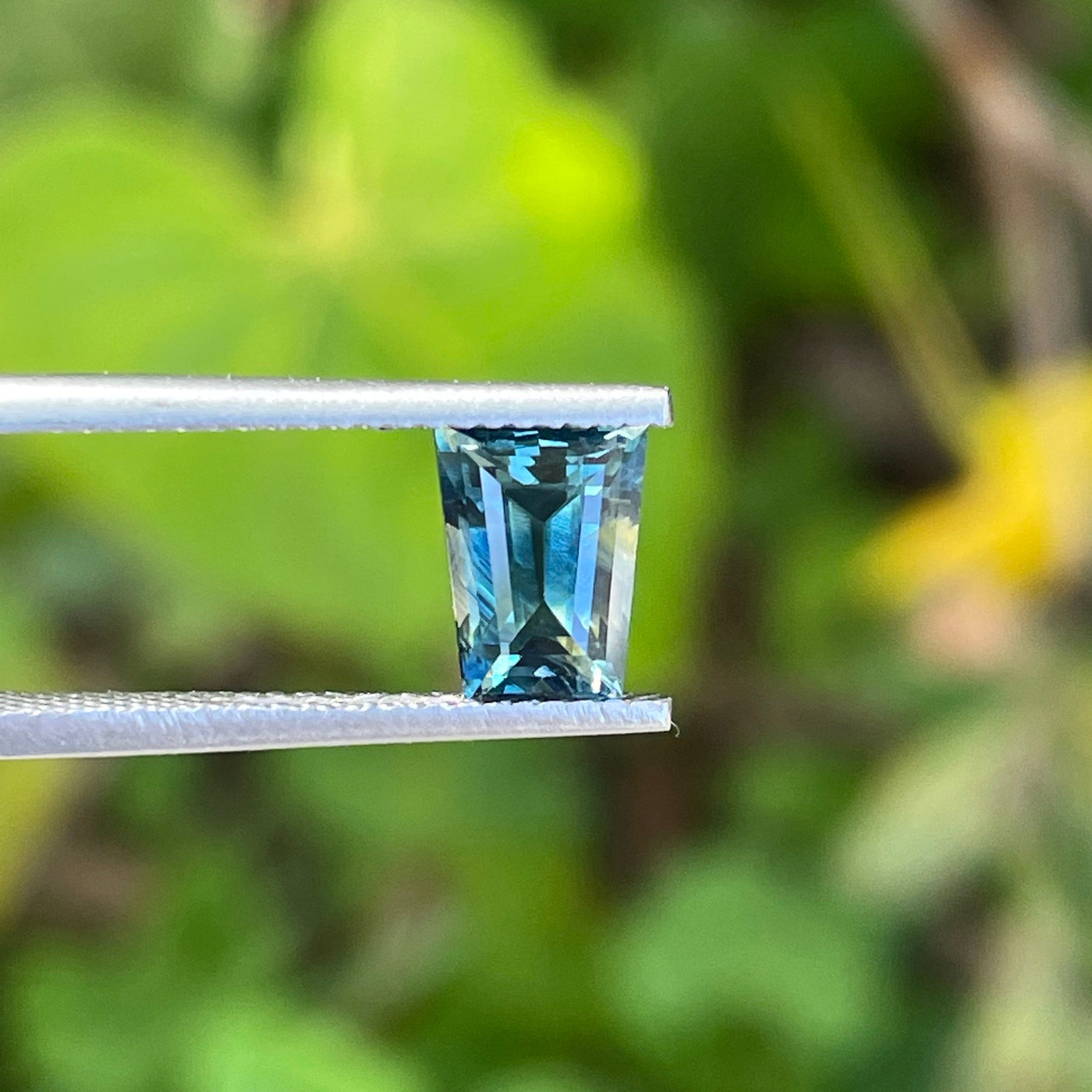 Teal Sapphire  1.45 Ct