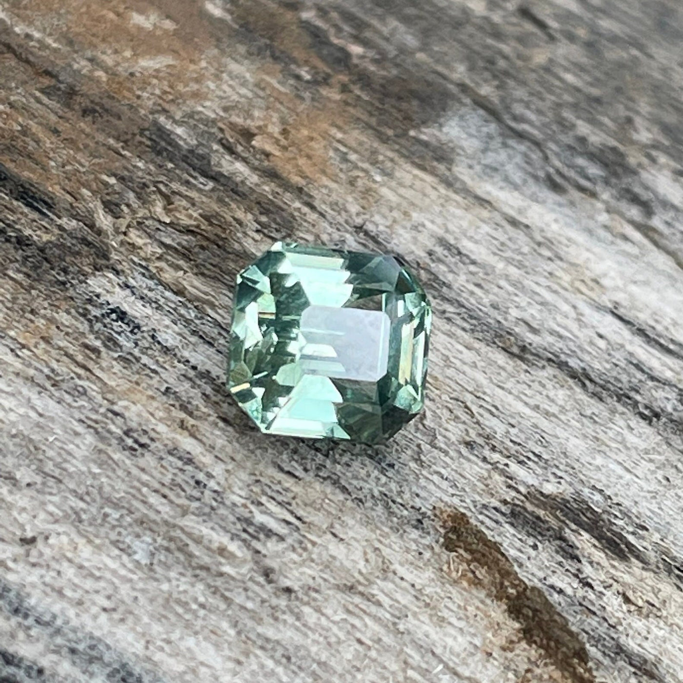 Green Sapphire 1.06 Ct