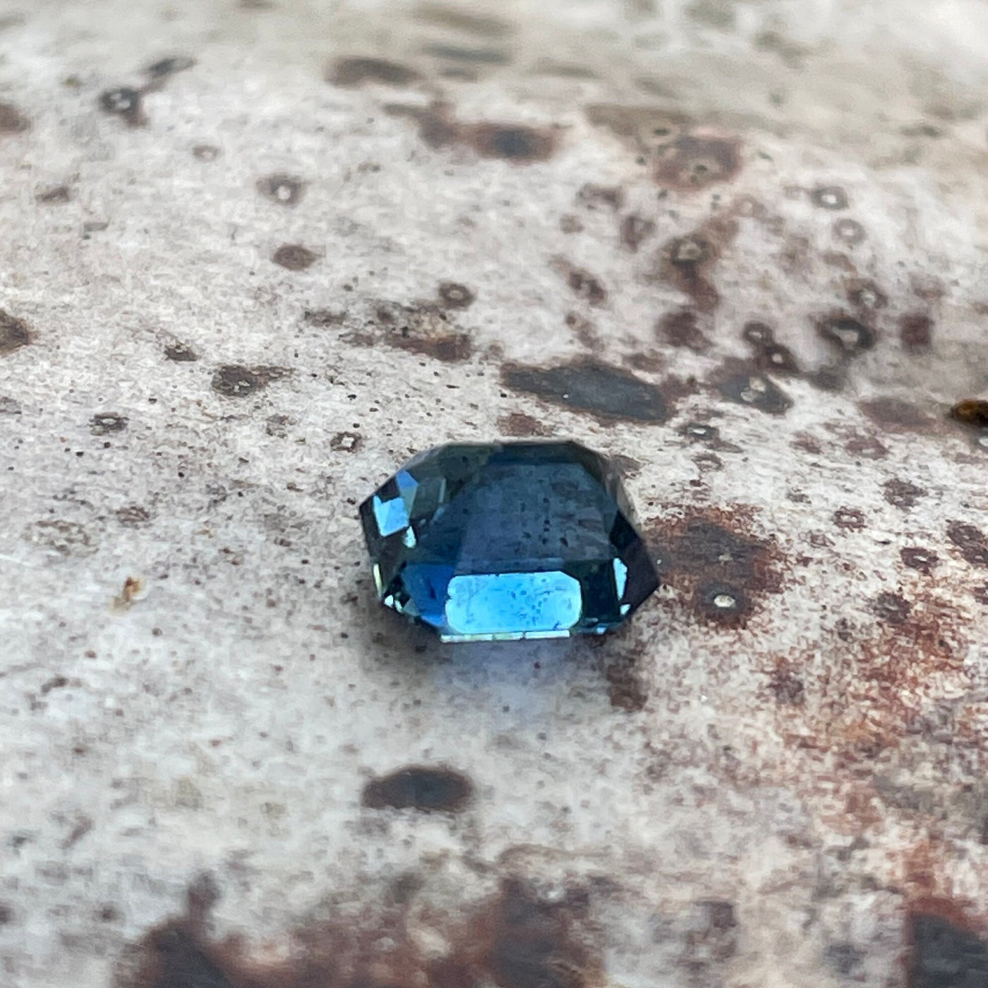 Teal Sapphire  1.10 Ct