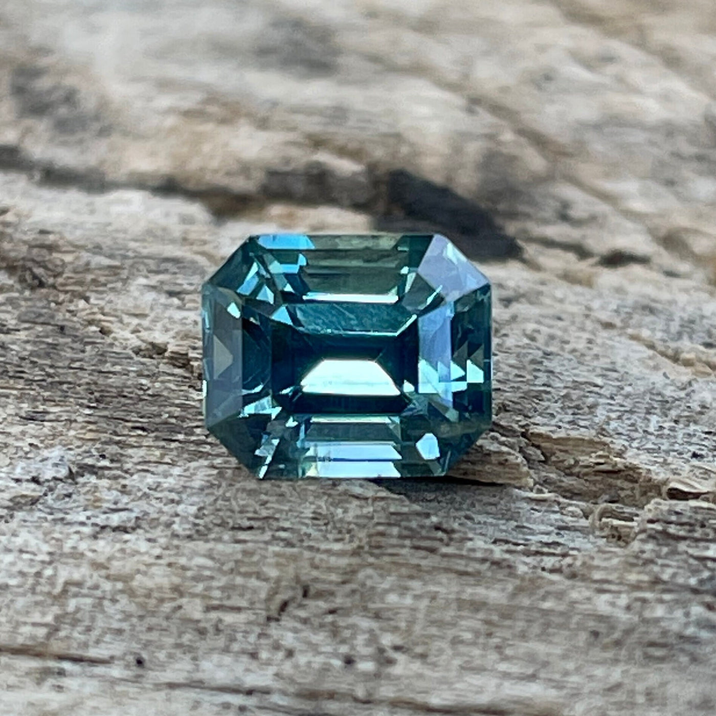 Teal Sapphire  1.05 Ct