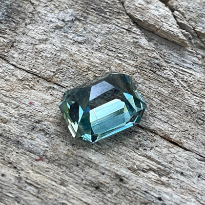 Teal Sapphire  1.05 Ct