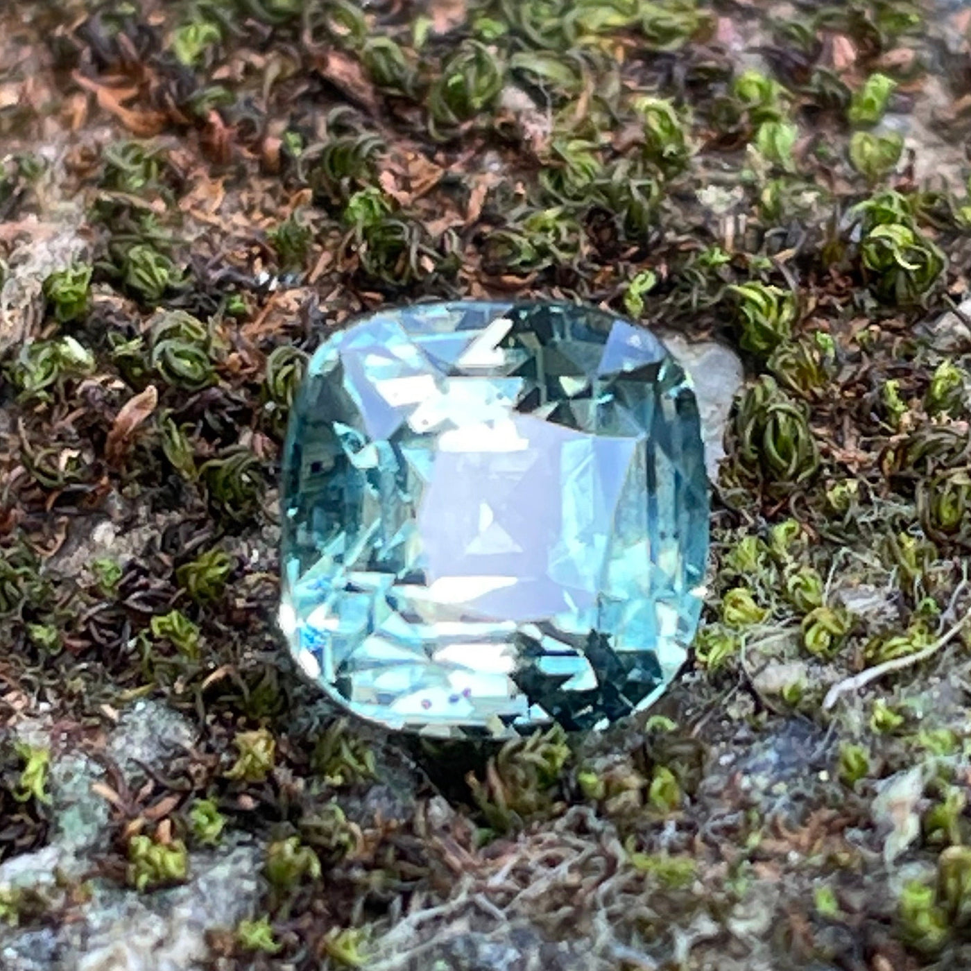 Teal Sapphire 2.10 Ct