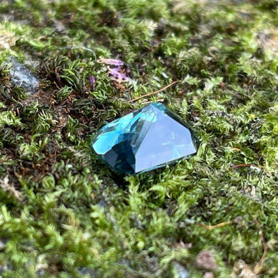 Teal Sapphire   1.55 Ct