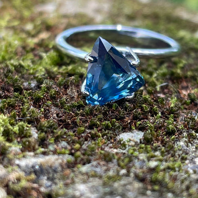 Teal Sapphire l 2.10 Ct l Trillion l 9.6x7.3x4.2mml Fine Sapphires Jewelry l Sapphire For  Engagement Ring l Madagascar