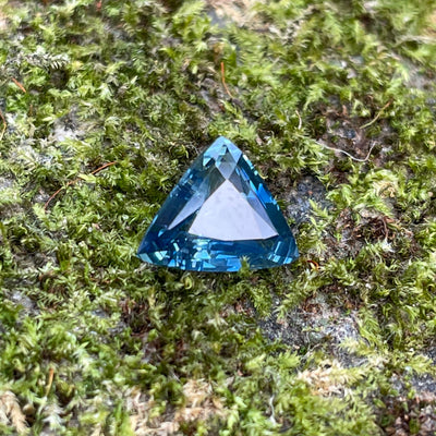 Teal Sapphire l 2.10 Ct l Trillion l 9.6x7.3x4.2mml Fine Sapphires Jewelry l Sapphire For  Engagement Ring l Madagascar