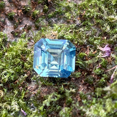Teal Sapphire  1.25 Ct