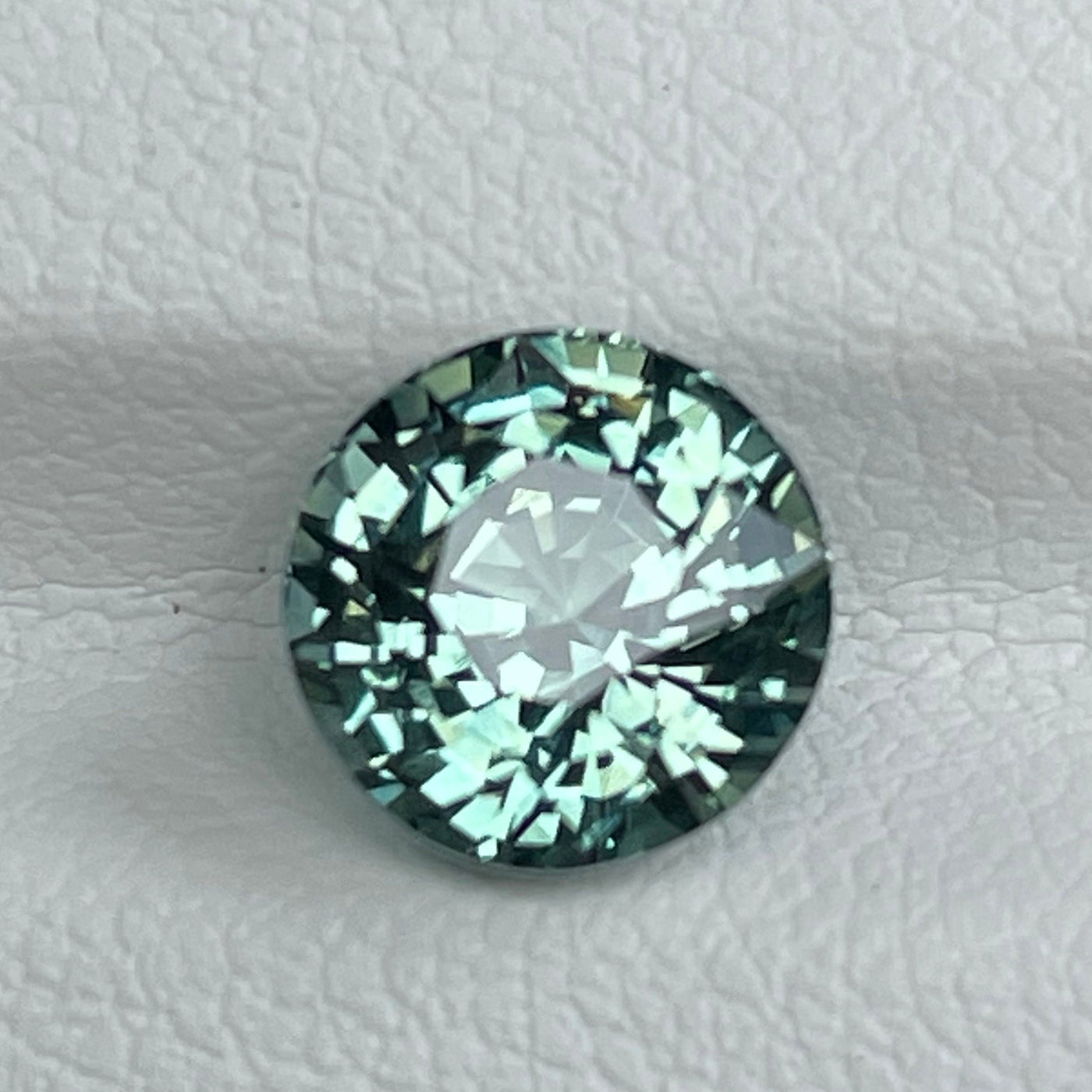 Green Sapphire 2.50 Ct