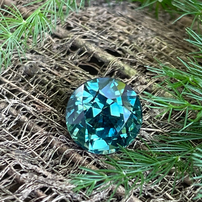 Teal Sapphire  2.60 Ct