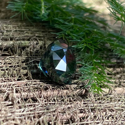 Teal Sapphire  2.60 Ct