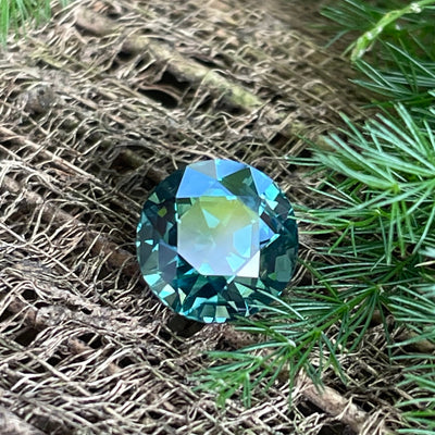 Teal Sapphire  2.60 Ct