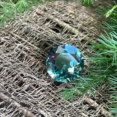 Teal Sapphire  2.60 Ct