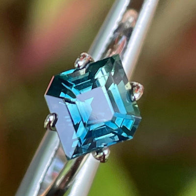 Teal Sapphire  1.53 Ct