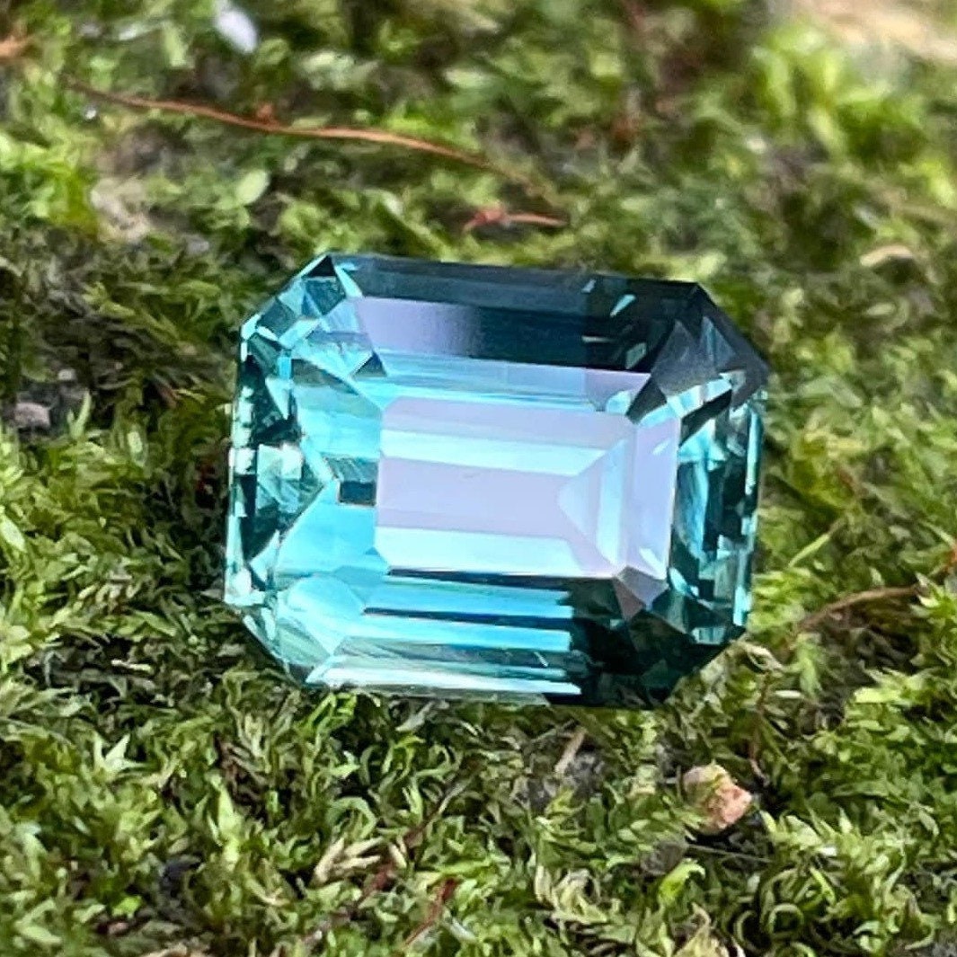 Teal Sapphire l 3.23 Ct l Emerald l 8.8x6.6x5.1 l Madagascar l Loupe Clean l Sapphire Engagement Ring l Natural Sapphires