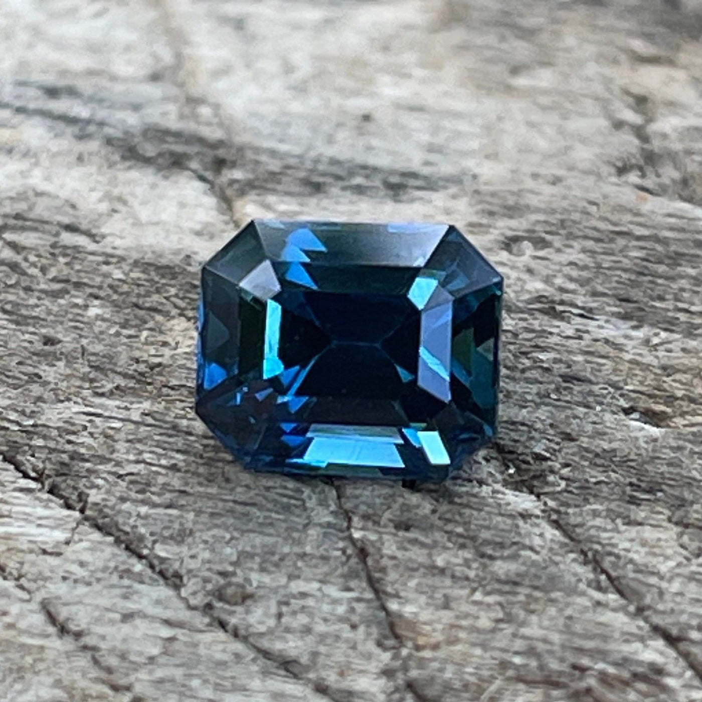 Teal Sapphire  1.05 Ct