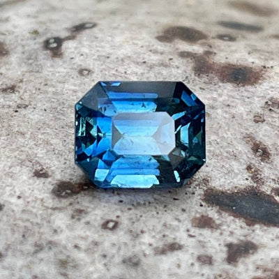Teal Sapphire  1.10 Ct