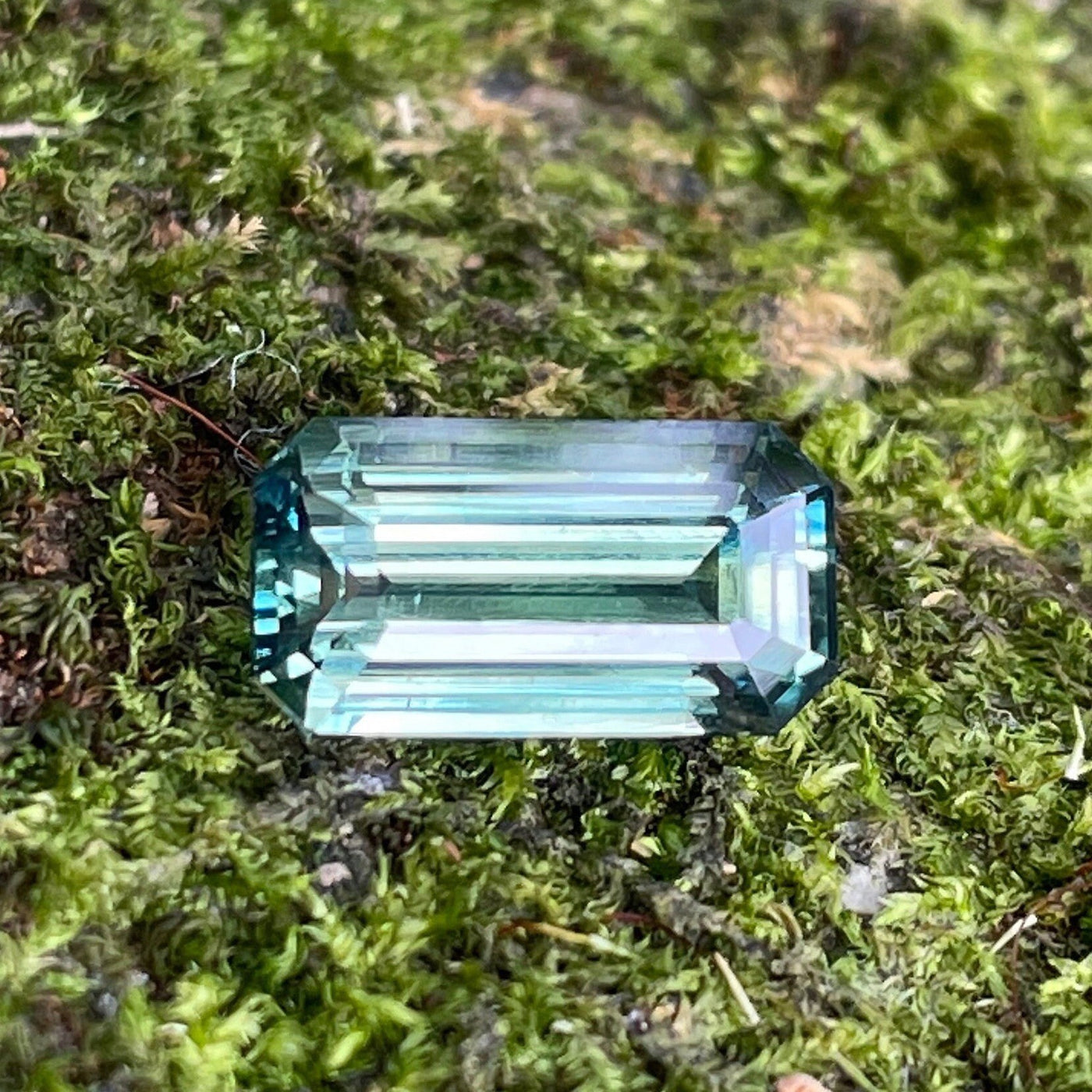 Green Sapphire  3.13 Ct