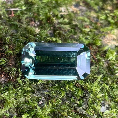 Green Sapphire  3.13 Ct