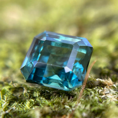 Teal Sapphire  2.04 Ct